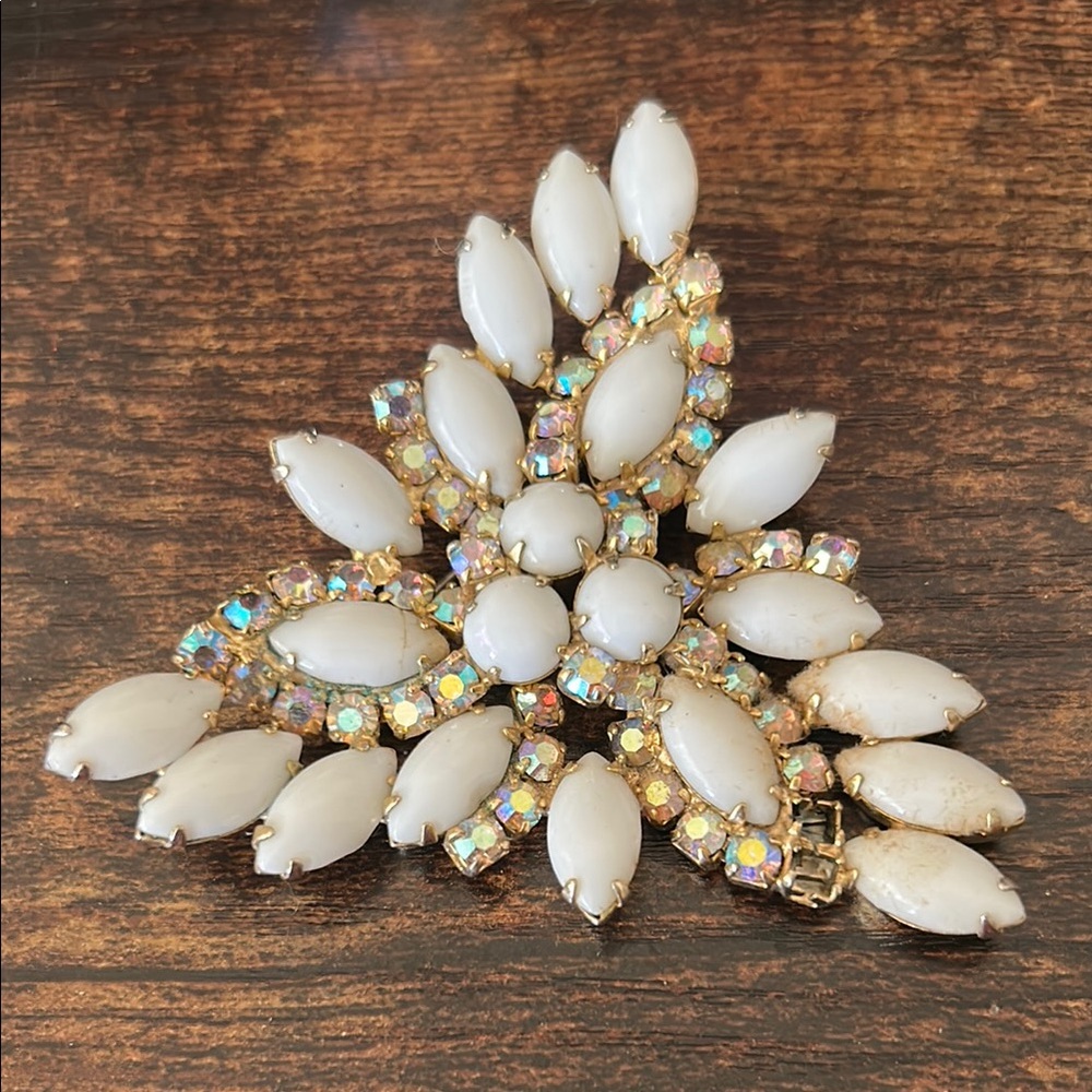 Vintage Milk Glass and Rhinestone Elegant White and Gold Brooch